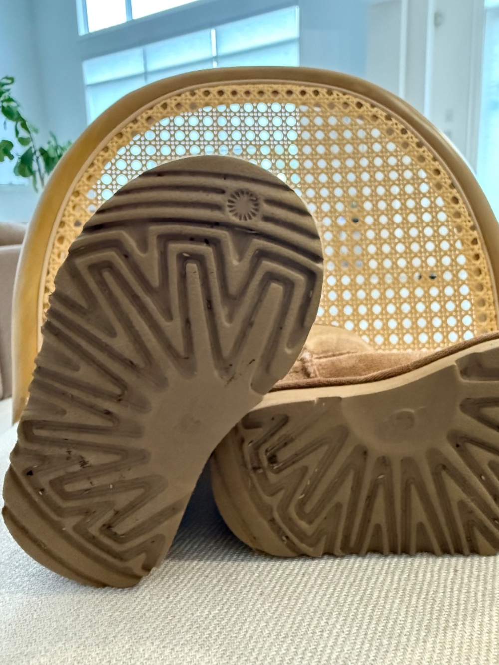 Toddler UGGS - Picture 4 of 4